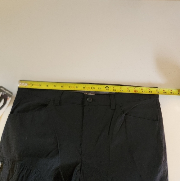 Eddie Bauer Black Fleece Lined Tech Pants Size 38x30 Cargo Outdoor Hiking New - Picture 10 of 14